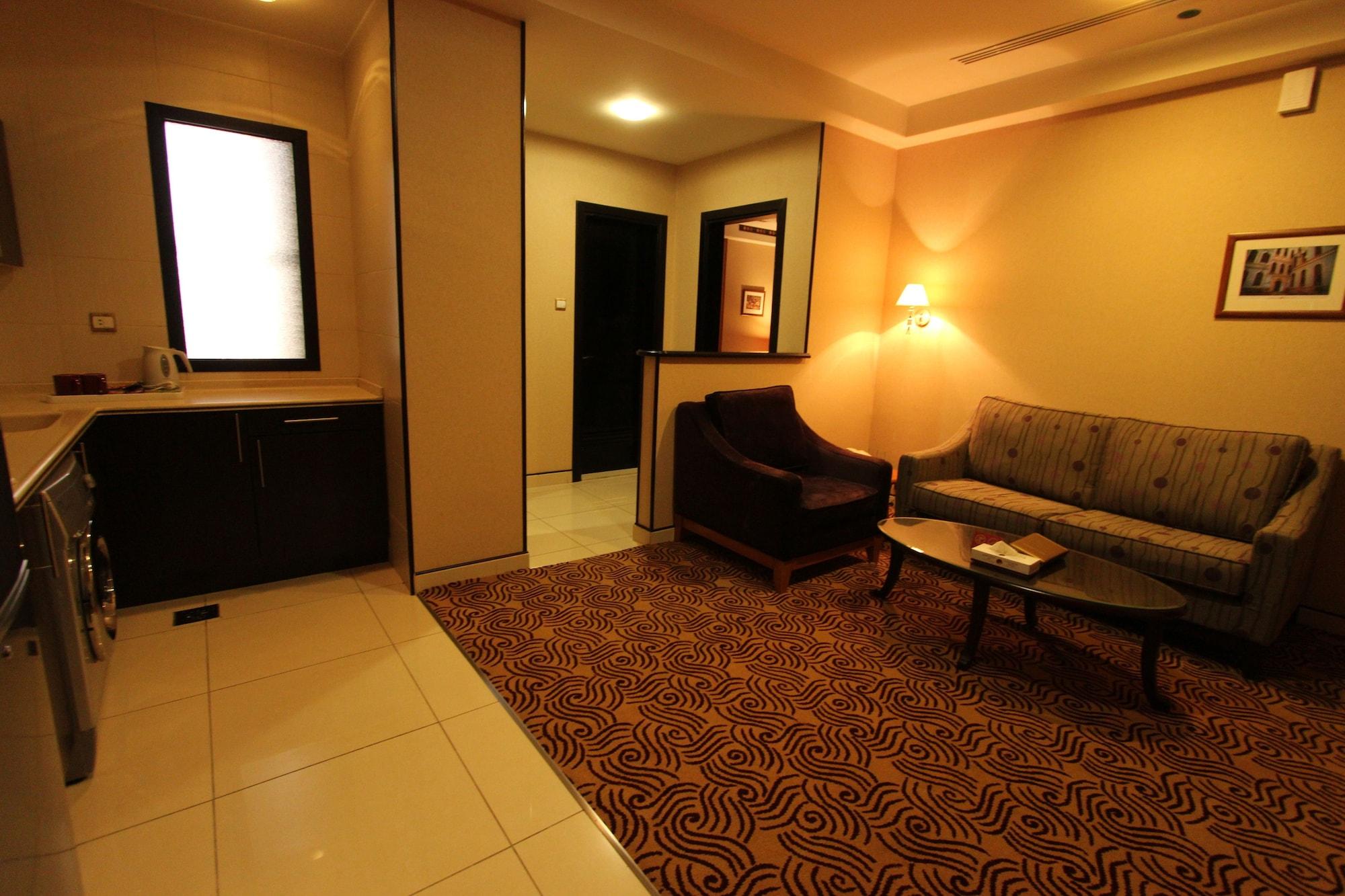 Awaliv International Hotel Ta'if Extérieur photo A suite at the hotel