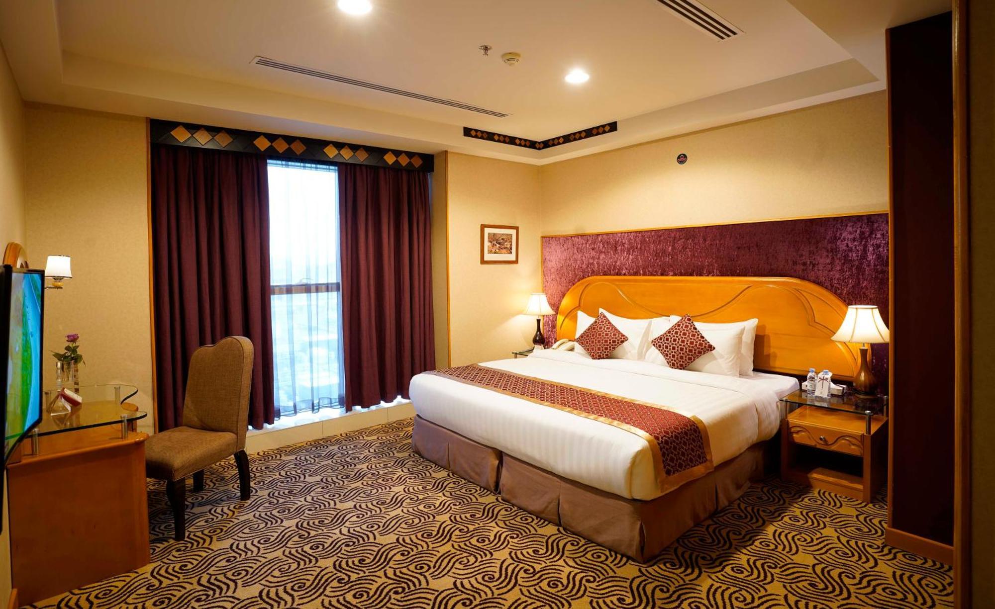 Awaliv International Hotel Ta'if Chambre photo A bedroom at the hotel