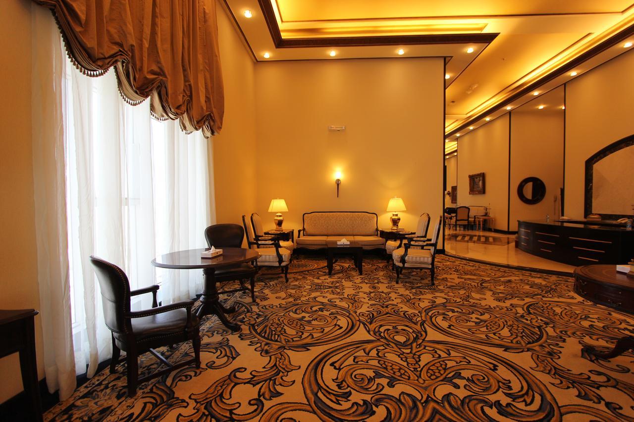 Awaliv International Hotel Ta'if Extérieur photo A suite at the hotel