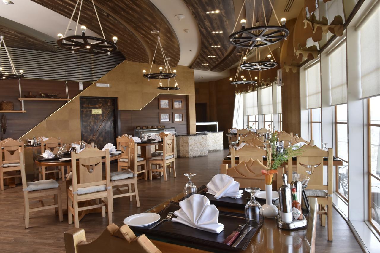 Awaliv International Hotel Ta'if Extérieur photo The restaurant