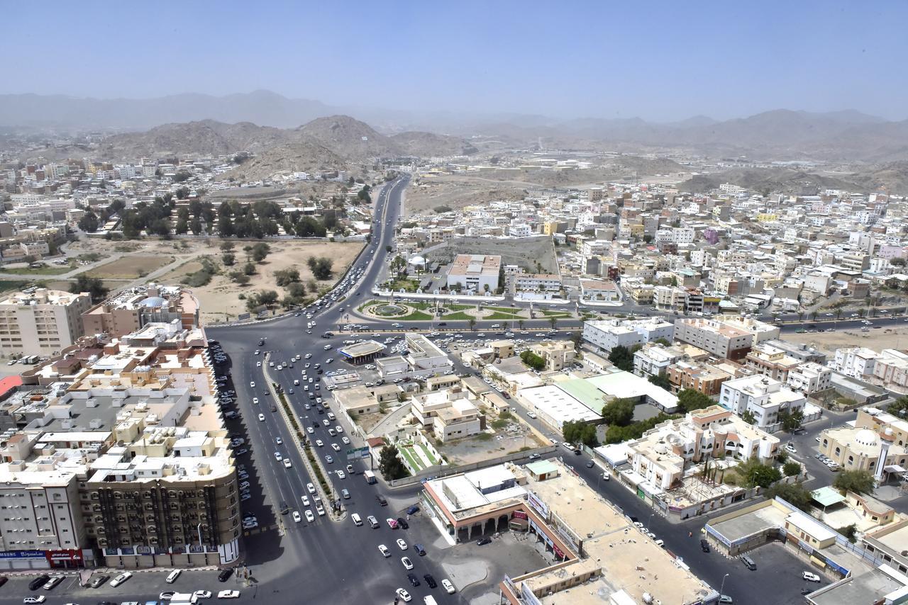 Awaliv International Hotel Ta'if Extérieur photo Aerial view of Makkah