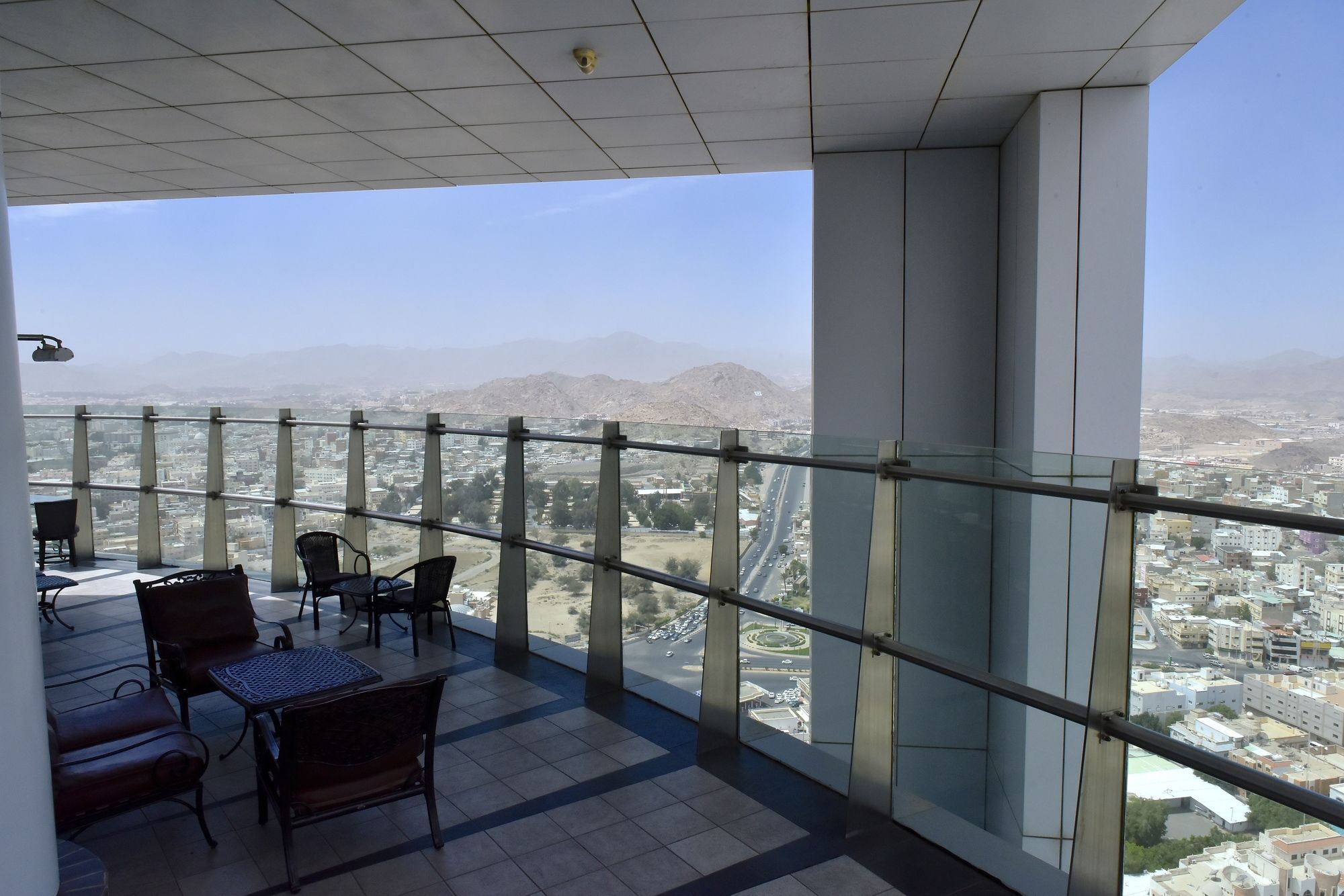 Awaliv International Hotel Ta'if Extérieur photo View from the 30th floor